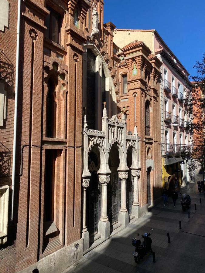 Charming Gran Via V - Estancias Temporales Appartement Madrid Buitenkant foto